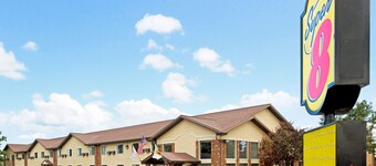 Super 8 by Wyndham Longmont/Twin Peaks