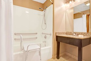 Ensemble douche/baignoire, douche à « effet pluie »