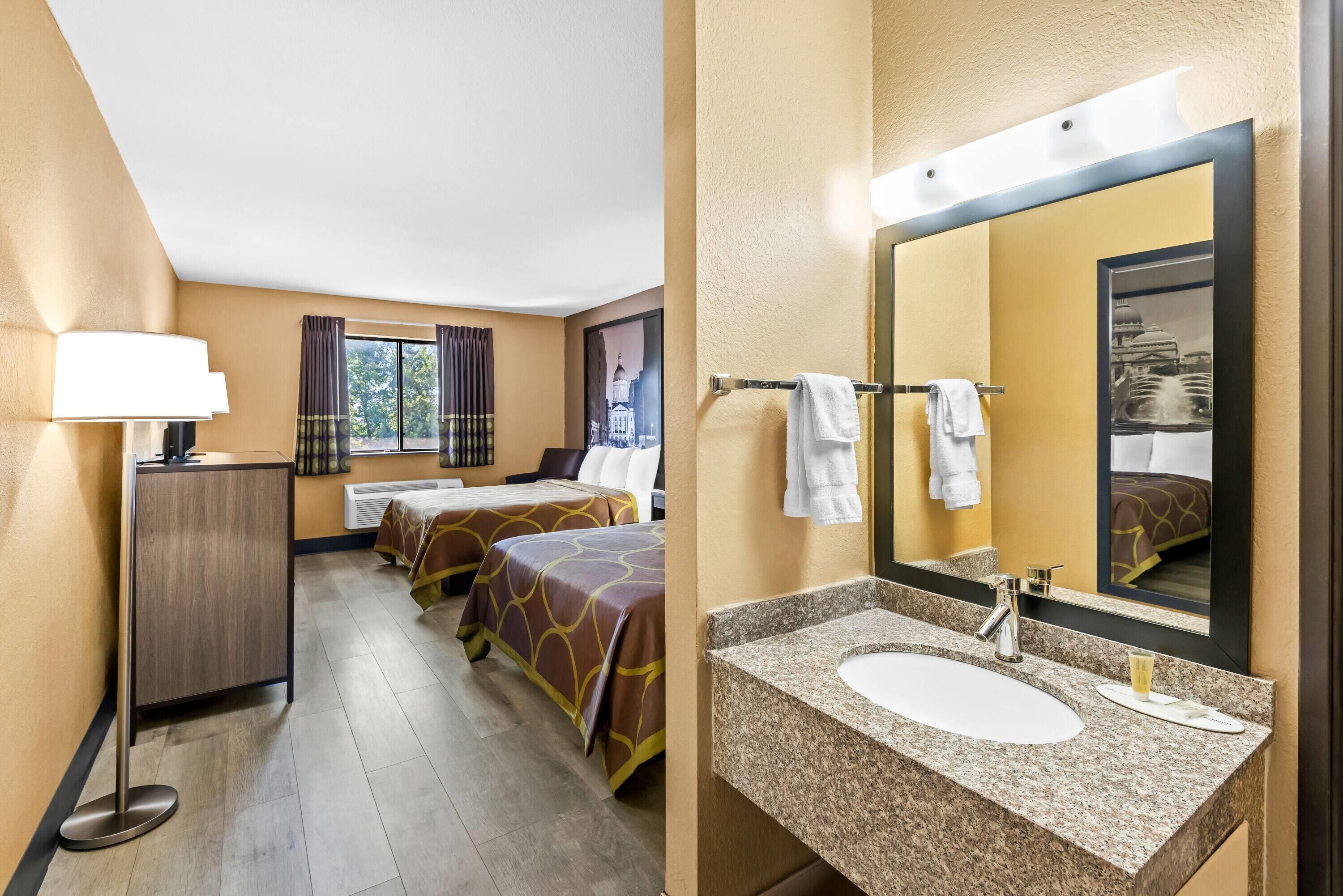 스탠다드룸, 퀸사이즈침대 2개 | 책상, 무료 유아용 침대, 간이 침대, 무료 WiFi