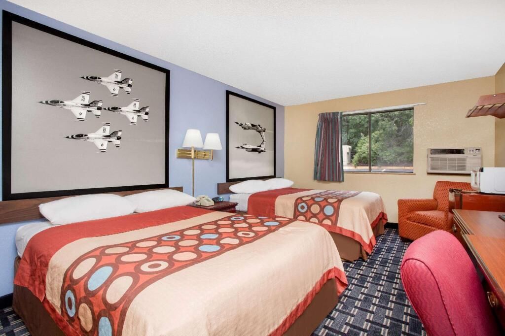 1 bedroom, down duvets, Select Comfort beds, in-room safe