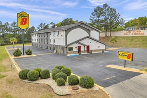 Exterior - Super 8 by Wyndham Warner Robins (Warner Robins)