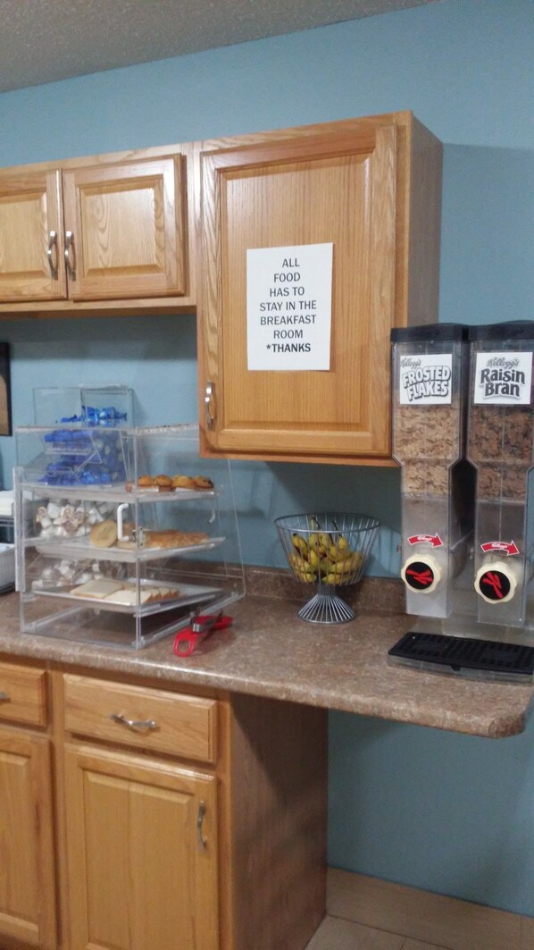 Free daily on-the-go breakfast 