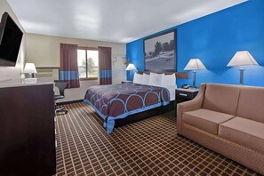 Desk, blackout drapes, rollaway beds, free WiFi