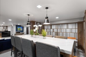 Lobby - La Quinta Inn & Suites by Wyndham Springdale (Springdale)
