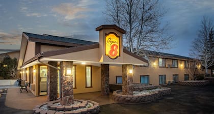 Super 8 by Wyndham Craig