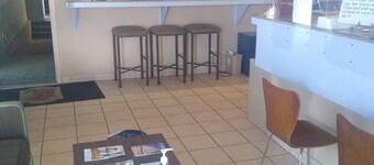 Super 8 by Wyndham Craig