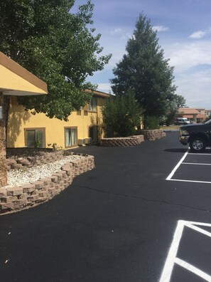 Exterior - Super 8 by Wyndham Craig (Craig)