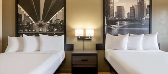 Super 8 by Wyndham Clinton