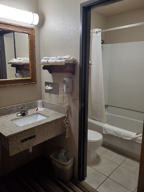 Studio Suite, 2 Queen Beds, Non Smoking | Bathroom shower