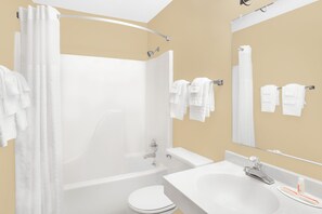 Combined shower/tub, deep soaking tub, free toiletries, hair dryer