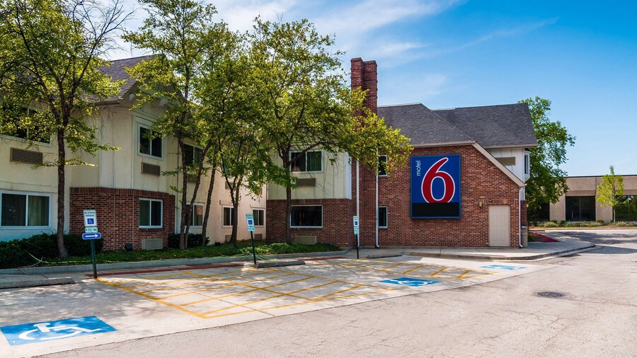 Motel 6 Arlington Heights, IL - Chicago North Central