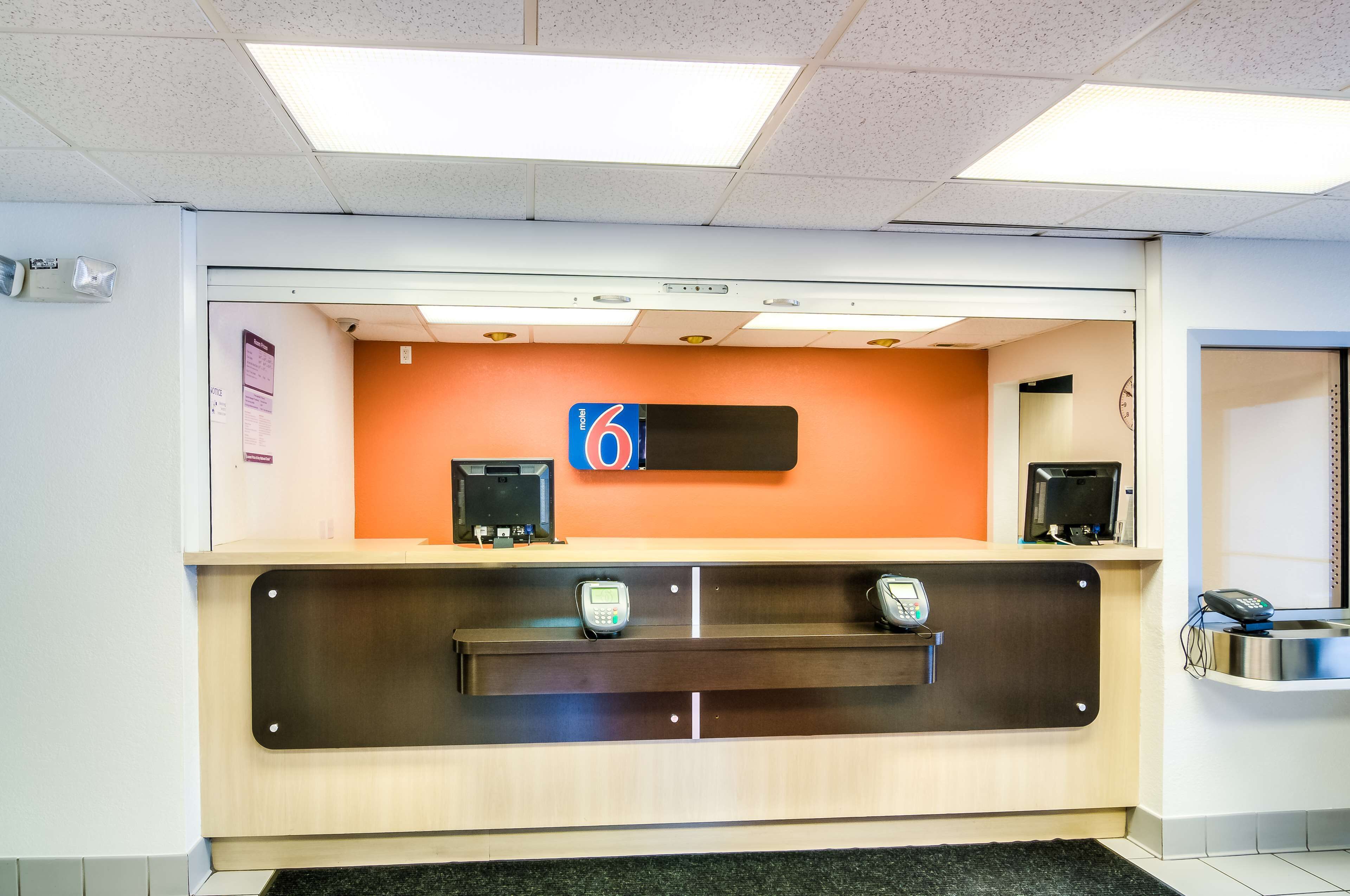 Photo - Motel 6-Arlington Heights, IL - Chicago North Central