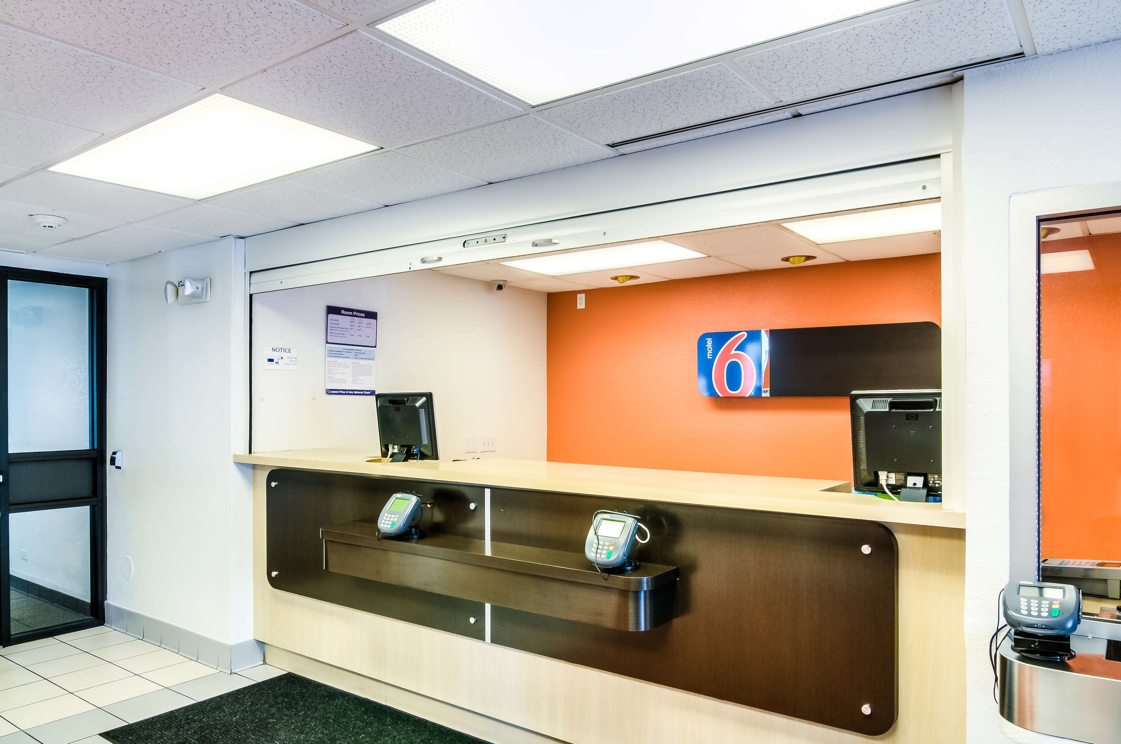 Photo - Motel 6-Arlington Heights, IL - Chicago North Central