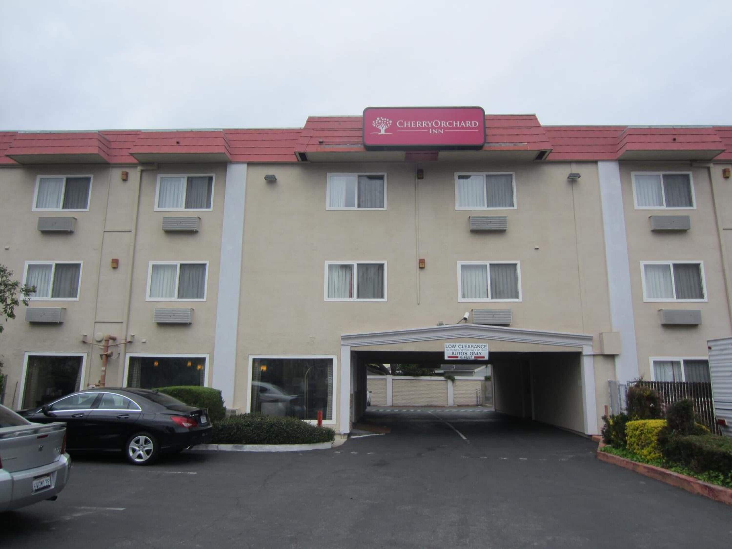 Photo - Cherry Orchard Inn