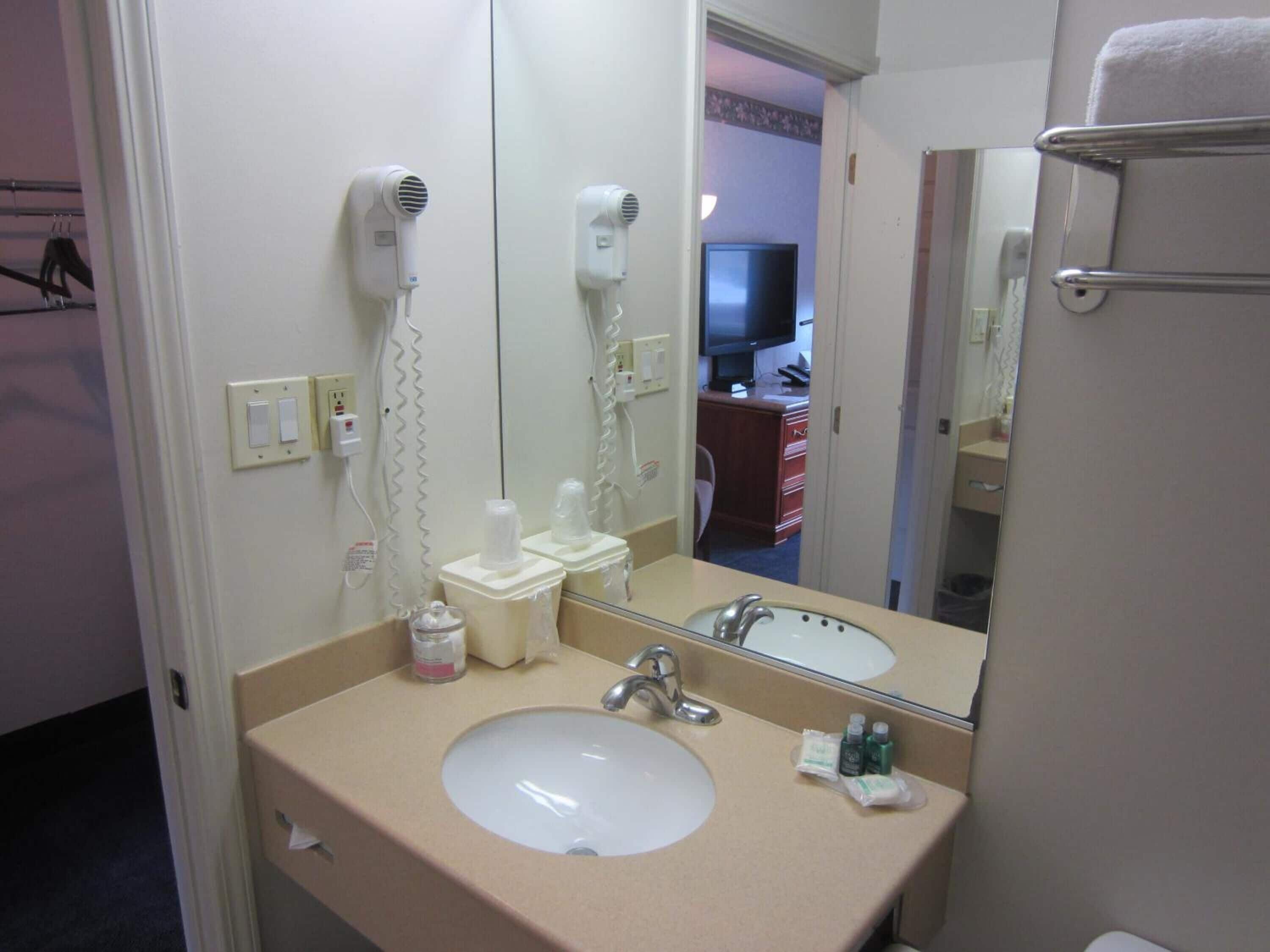 Photo - Cherry Orchard Inn