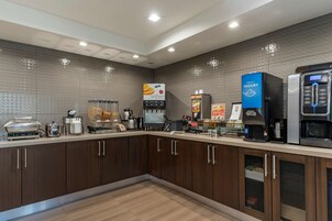 Desayuno buffet incluido todos los días 