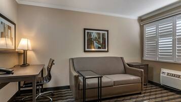 Schreibtisch, laptopgeeigneter Arbeitsplatz, Verdunkelungsvorhänge