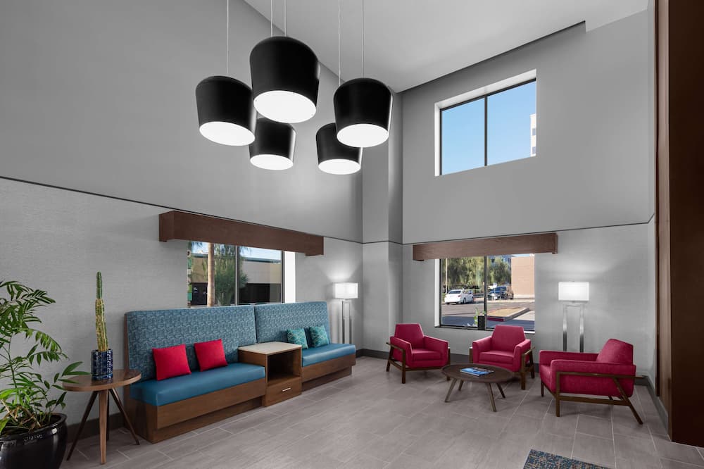 Hampton Inn Phoenix-Biltmore