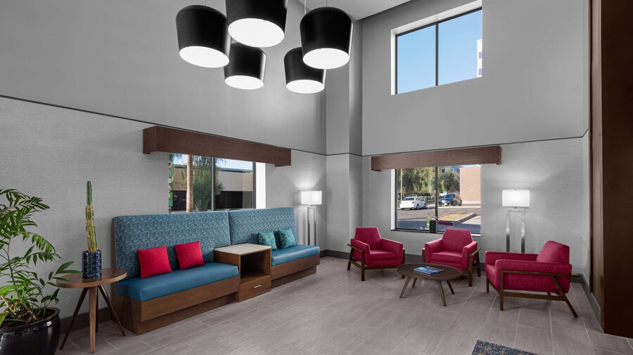 Hampton Inn Phoenix-Biltmore