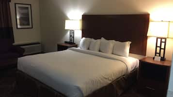1 bedroom, in-room safe, iron/ironing board, free WiFi