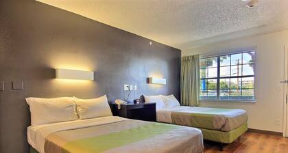 Studio 6 Austin, TX - Northwest