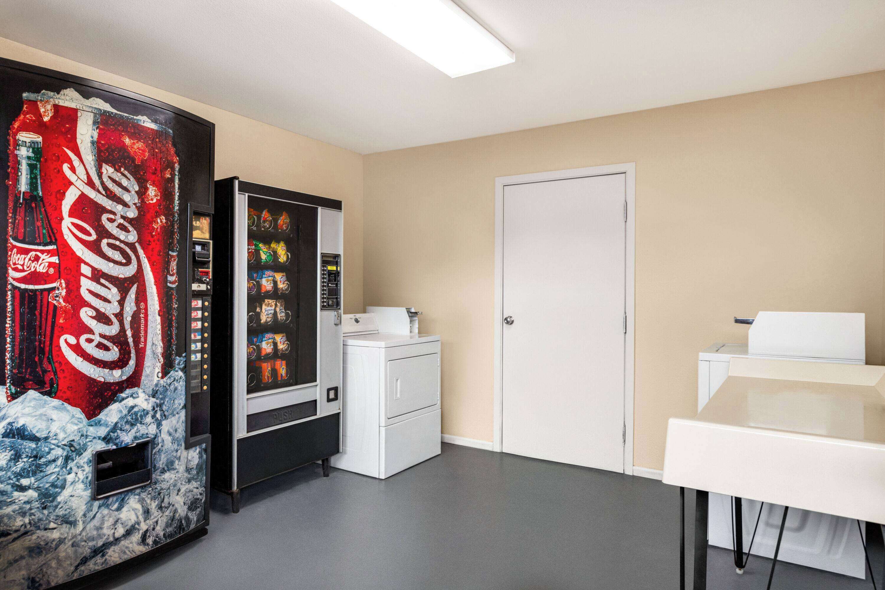 Foto - Days Inn by Wyndham San Antonio Near Fiesta Park