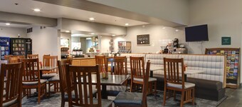 เบสต์ เวสเทิร์น นอร์ธ ไอ-25 โรงแรม