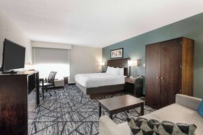 Escritorio, cortinas blackout y insonorización