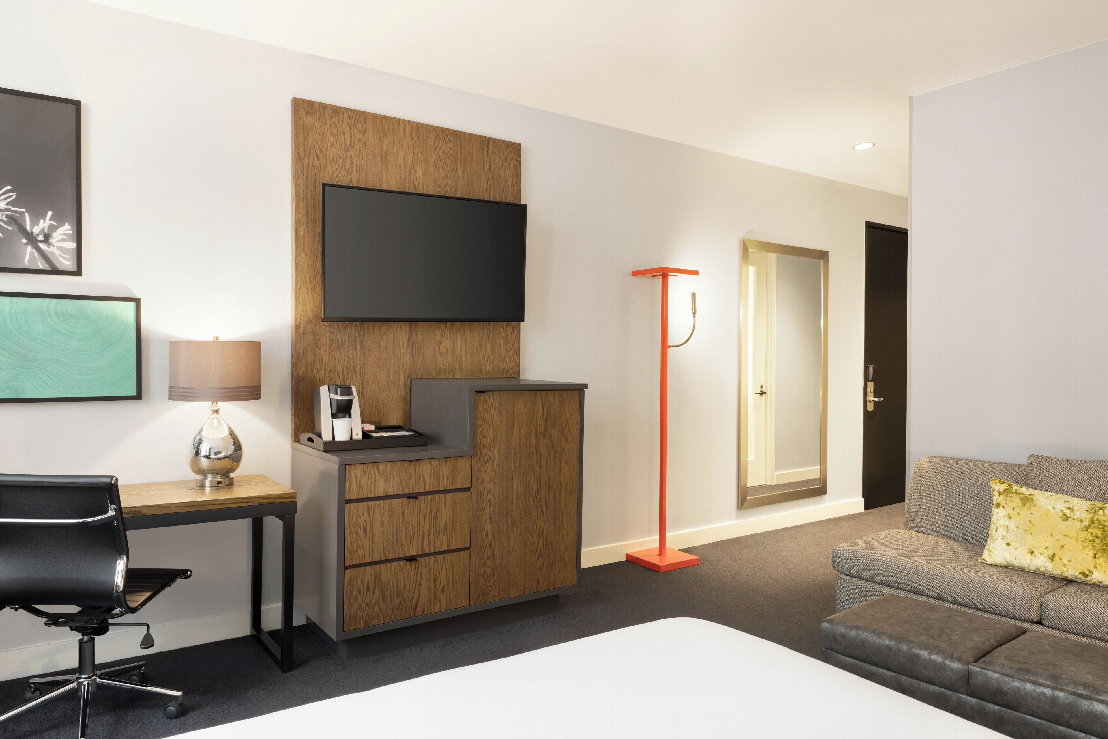 1 bedroom, premium bedding, pillow-top beds, in-room safe