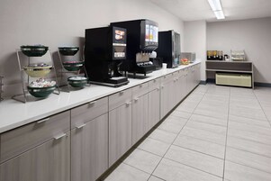 Desayuno continental incluido todos los días 