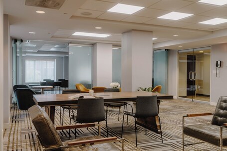Club Quarters Hotel in Washington DC - Image 24