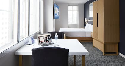 Club Quarters Hotel in Washington DC