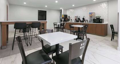 Super 8 by Wyndham Grapevine/DFW Airport Northwest