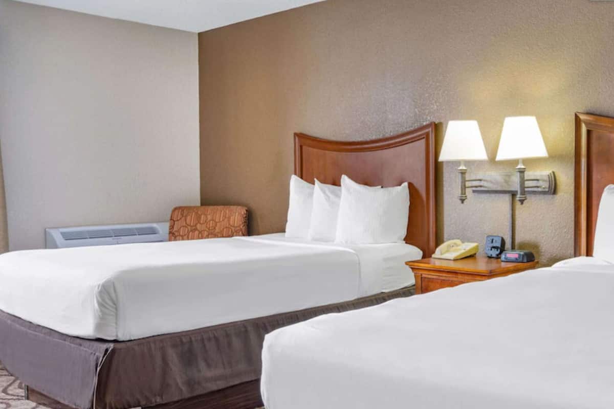 In-room safe, desk, laptop workspace, blackout drapes