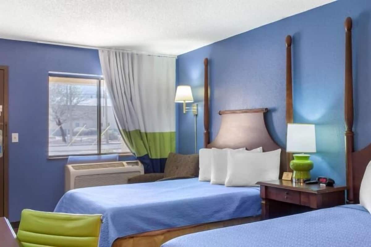 Desk, iron/ironing board, free cots/infant beds, rollaway beds