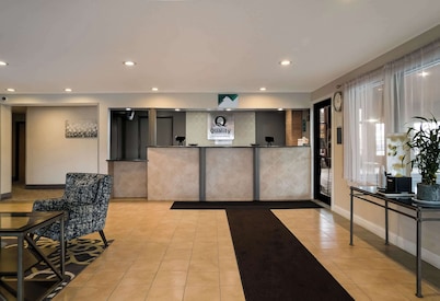 Quality Inn Grand Blanc - Flint South
