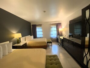 Premier Room, 2 Katil Ratu (Queen) | Meja, ruang kerja komputer riba, langsir/tirai gelap terus 