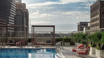 Outdoor pool, pool cabanas (surcharge), pool loungers