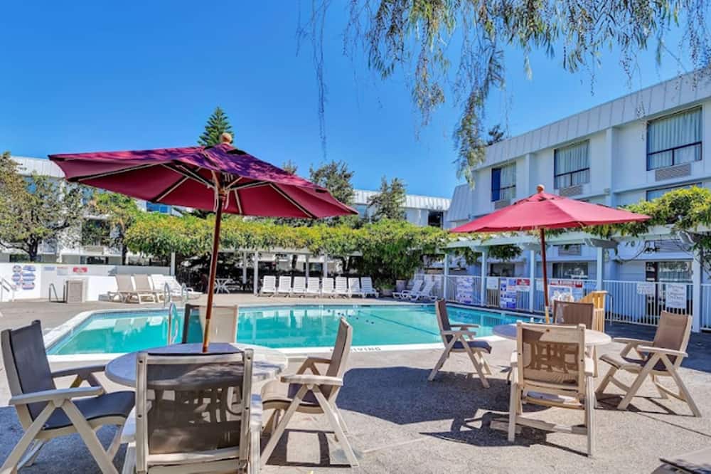 Motel 6 Belmont, CA - San Francisco - Redwood City