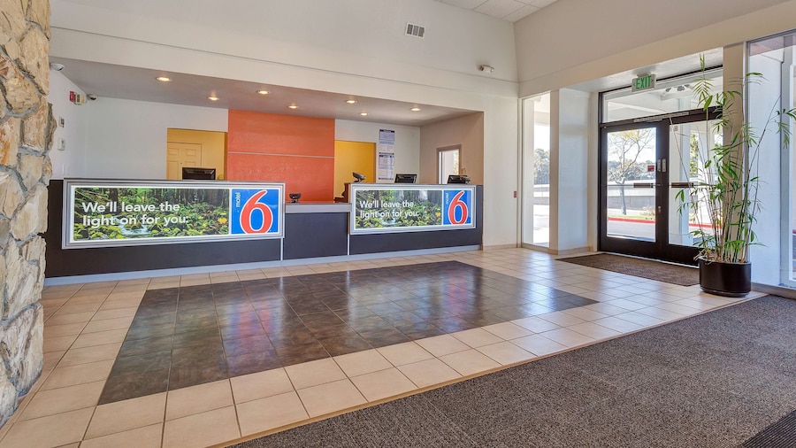 Motel 6 Belmont, CA - San Francisco - Redwood City