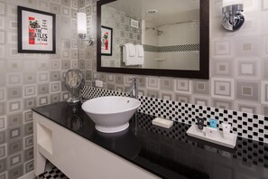 Room, 1 King Bed (Beattles) - Crowne Plaza Cabana, Palo Alto by IHG (Palo Alto)
