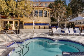 Outdoor pool, open 7:00 AM to 10:00 PM, pool cabanas (surcharge)