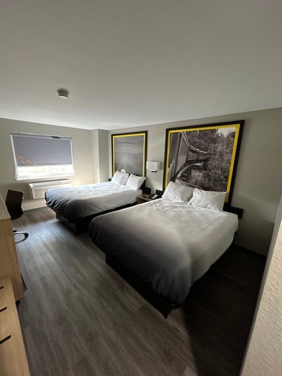 Super 8 by Wyndham Lewiston Auburn Area