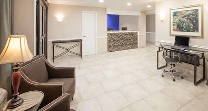 Baymont by Wyndham Texarkana