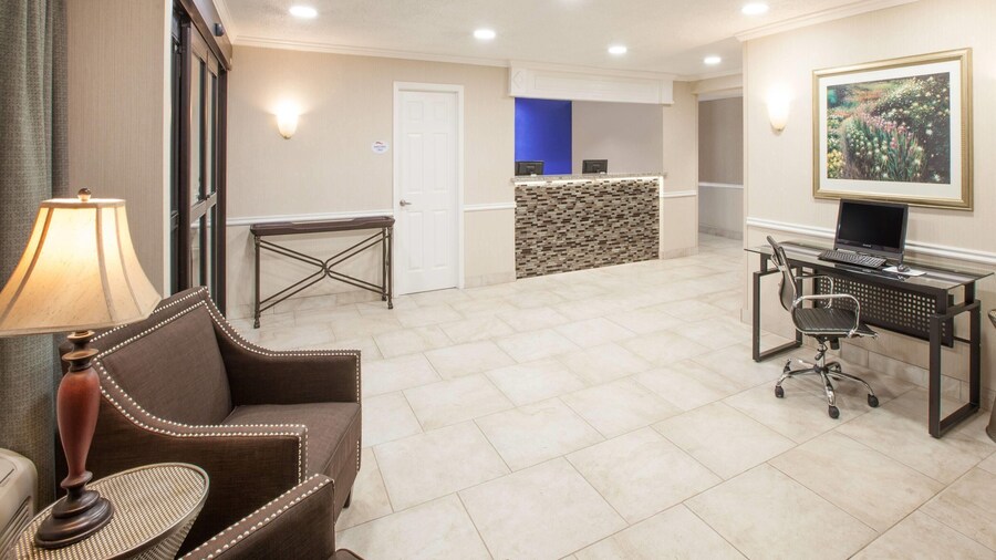 Baymont by Wyndham Texarkana