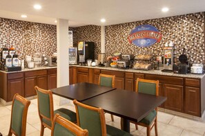 Desayuno continental incluido todos los días