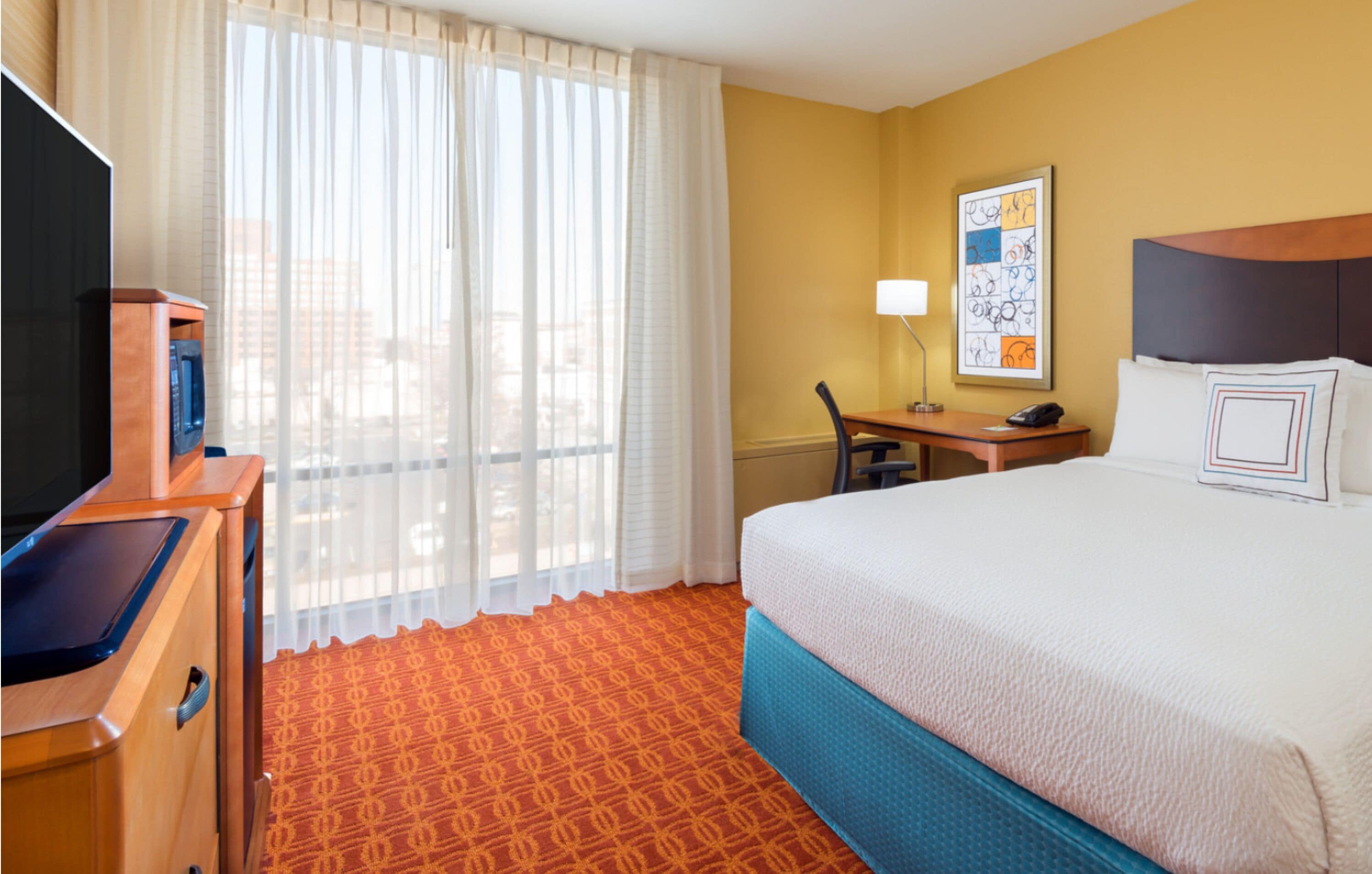 room, 1 queen bed, non smoking | premium bedding, desk, blackout curtains, iron/ironing board