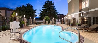 Holiday Inn Express Bowling Green by IHG