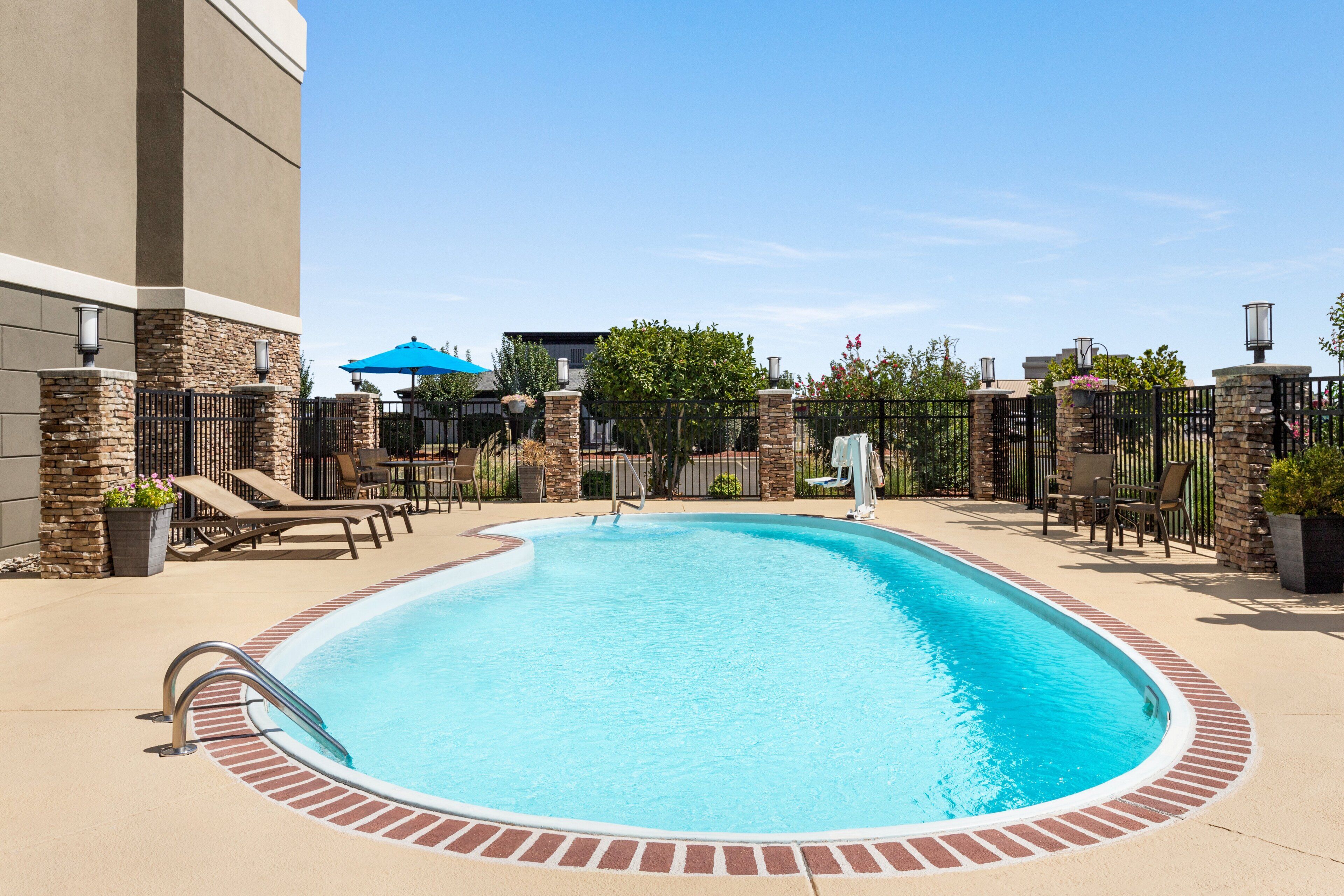 outdoor pool, pool loungers