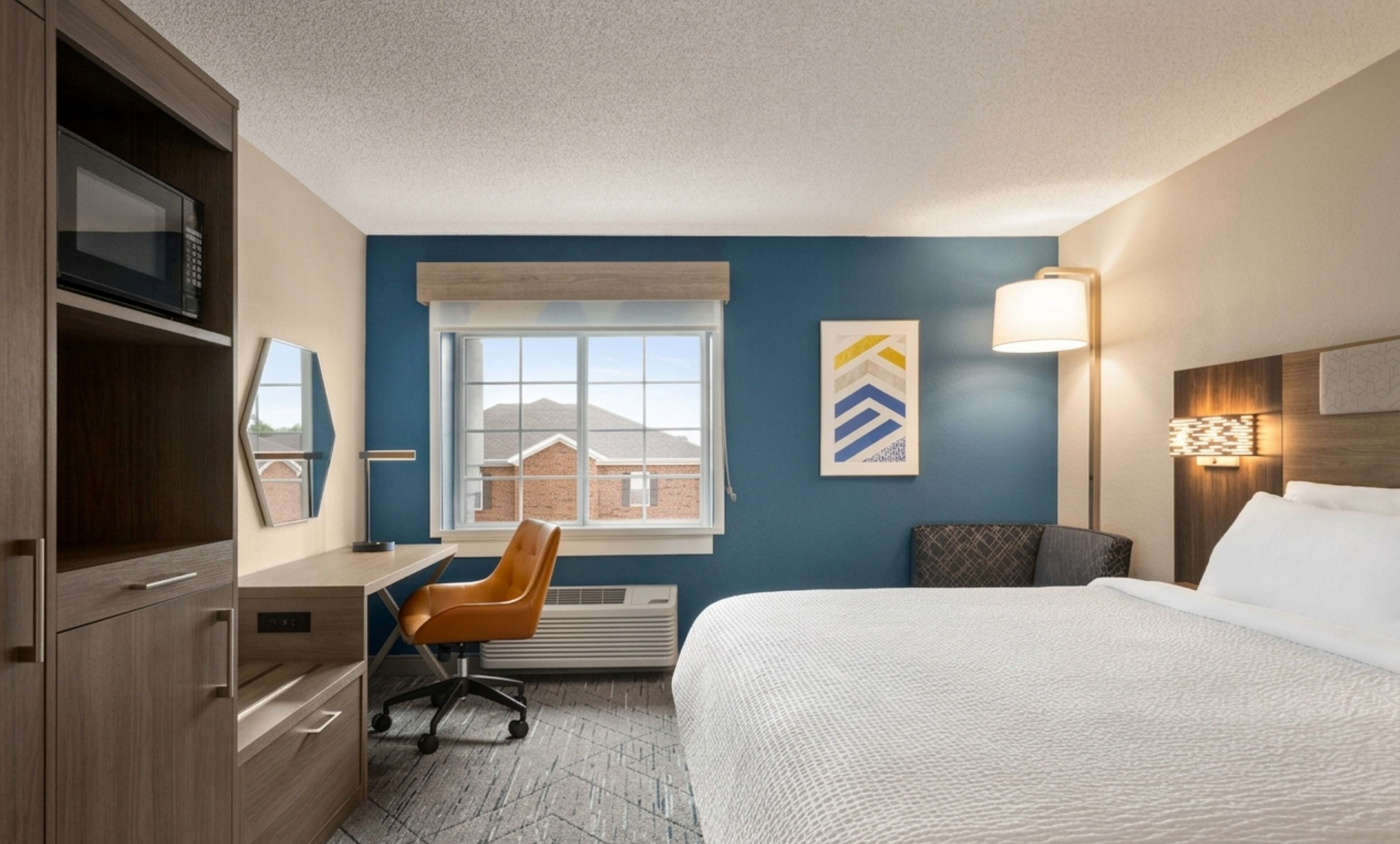 Hochwertige Bettwaren, Pillowtop-Betten, Schreibtisch